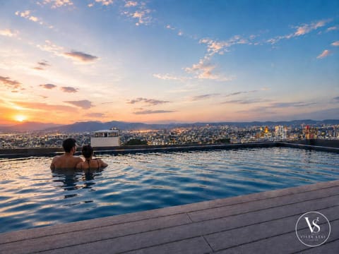 Guests, City view, Pool view, Sunset