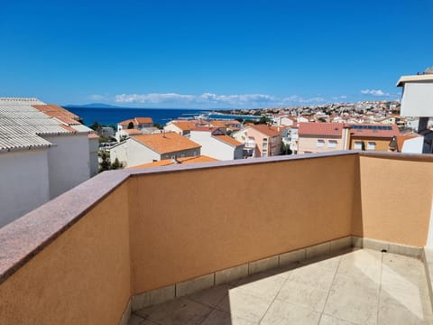Property building, Day, Natural landscape, View (from property/room), Balcony/Terrace, City view, Sea view