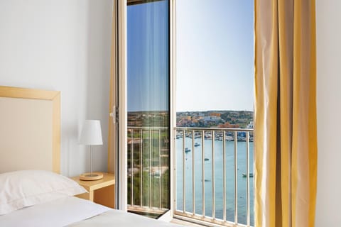 Summer, View (from property/room), Balcony/Terrace, Landmark view, Sea view, Seasons
