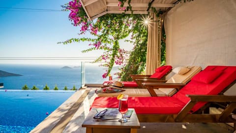 Patio, Day, Pool view, Sea view, Swimming pool, sunbed
