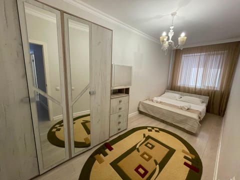 Bed, Bedroom, towels, wardrobe
