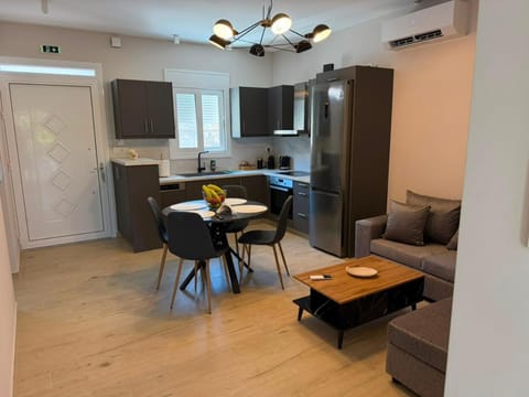 Dining area, oven, stove, air conditioner