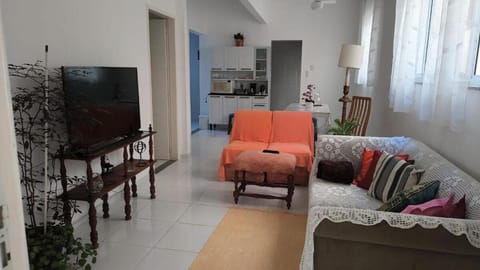 Communal lounge/ TV room, TV and multimedia, Living room