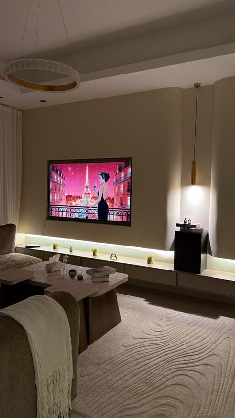 Communal lounge/ TV room, Living room, Seating area