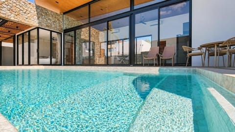 Pool view, Swimming pool