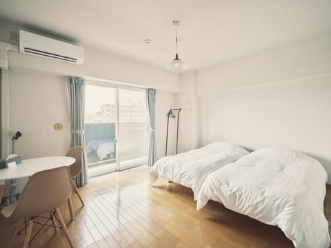 Bed, Bedroom, air conditioner