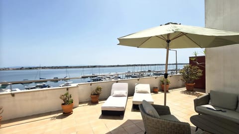 Patio, Day, Natural landscape, View (from property/room), Balcony/Terrace, Balcony/Terrace, Living room, Seating area, Lake view, Sea view, sunbed
