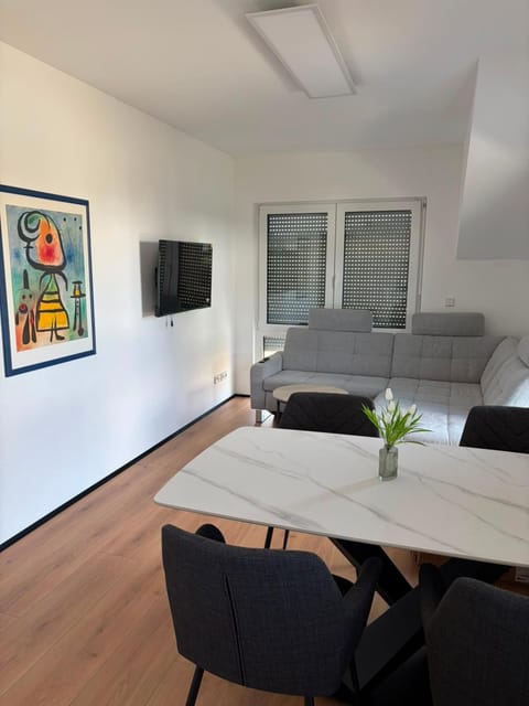 Communal lounge/ TV room, Dining area