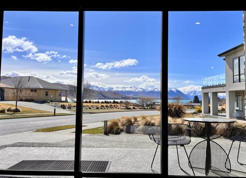 Day, View (from property/room), Mountain view