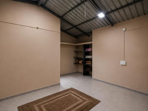 TV and multimedia, wardrobe