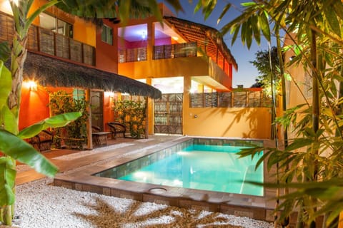 Swimming pool