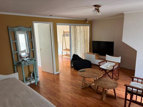 Communal lounge/ TV room, Bed, Living room