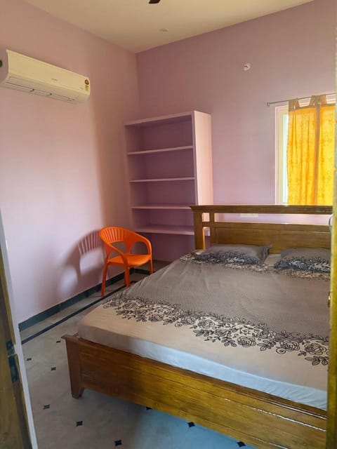 Bed, Bedroom, air conditioner