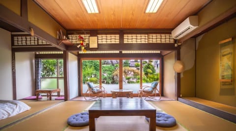 Bed, Garden, Living room, Bedroom, Garden view, Inner courtyard view, air conditioner
