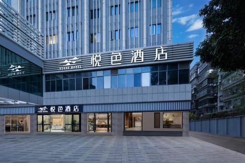 Property building, Street view