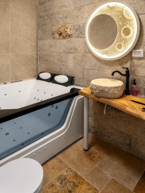 Hot Tub, Bathroom, Bath, towels