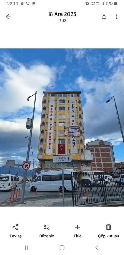 Property building, Day, City view, Location, Parking
