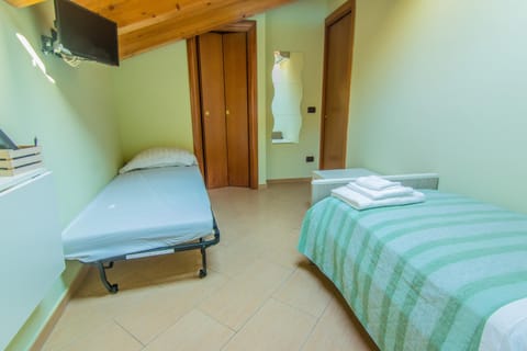 Bed, People, Photo of the whole room, Bedroom