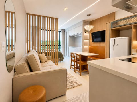 TV and multimedia, Kitchen or kitchenette, Living room