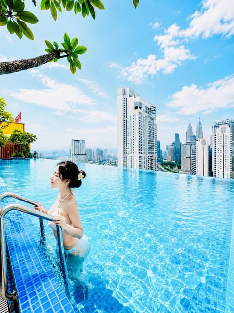 Swimming pool, Swimming pool