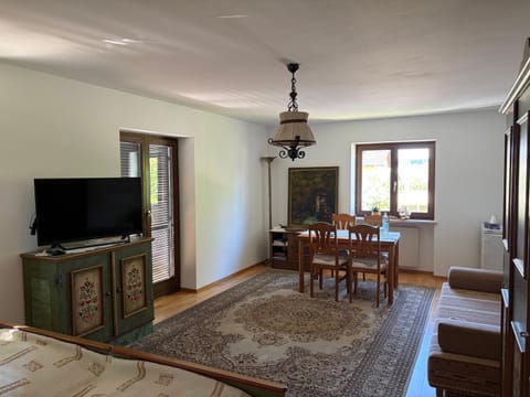 Living room, Dining area, Bedroom