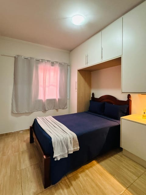 Bed, Photo of the whole room, wardrobe