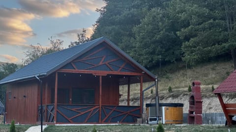 Property building, Day, Natural landscape, Mountain view