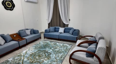 Living room, Seating area, air conditioner