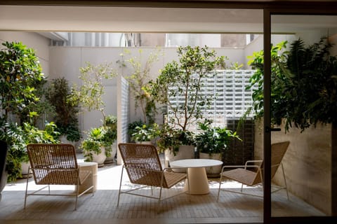 Patio, Day, Garden, Seating area