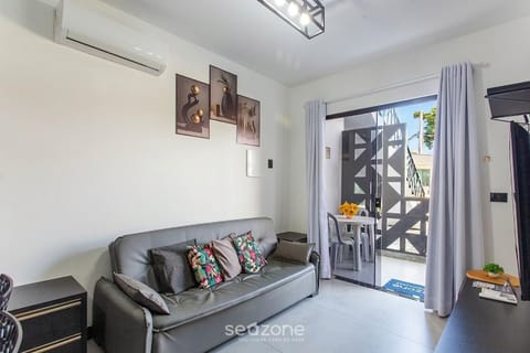 TV and multimedia, View (from property/room), Balcony/Terrace, Living room, Seating area