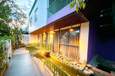 Property building, Garden, View (from property/room), Balcony/Terrace