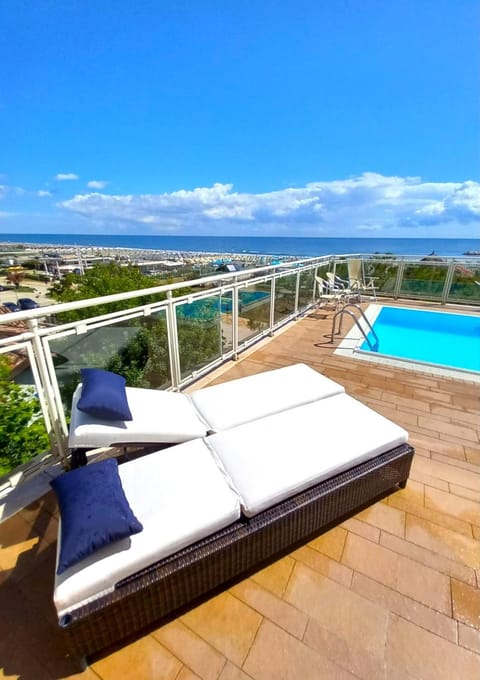 Natural landscape, Pool view, Sea view, Swimming pool, sunbed