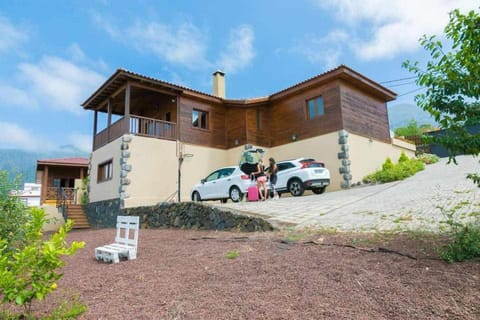 Garden, Parking