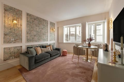TV and multimedia, Living room, Seating area, Street view