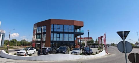 Property building, Day, Location, Parking