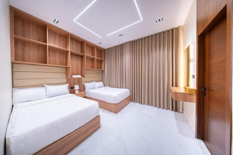 Bed, Photo of the whole room, Bedroom, internet