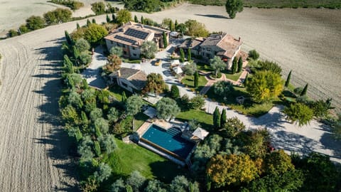 Property building, Pool view, Swimming pool