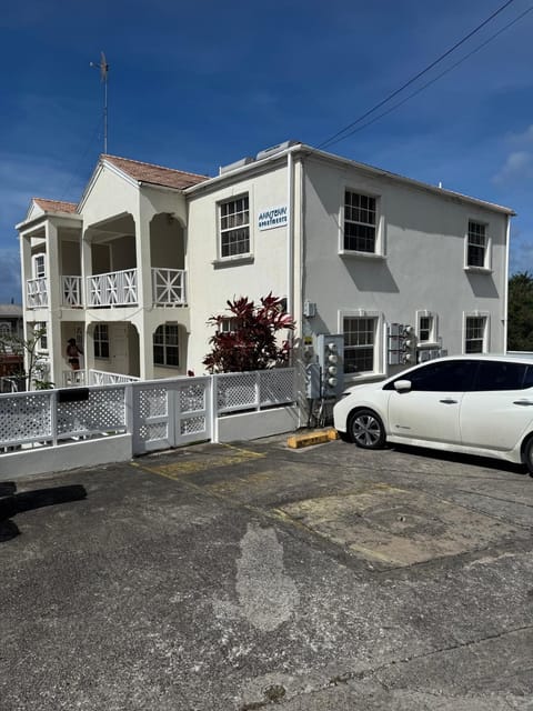 Property building, Street view