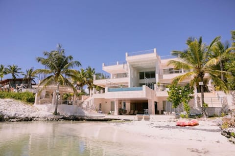 Property building, Day, Beach, Sea view