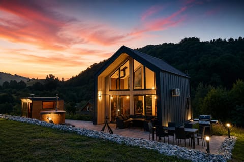 Property building, Natural landscape, BBQ facilities, Garden, Garden view, Mountain view, Sunset