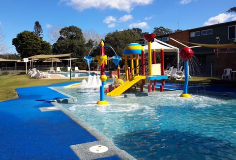 Swimming pool, Swimming pool