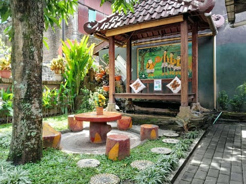 Garden, Balcony/Terrace