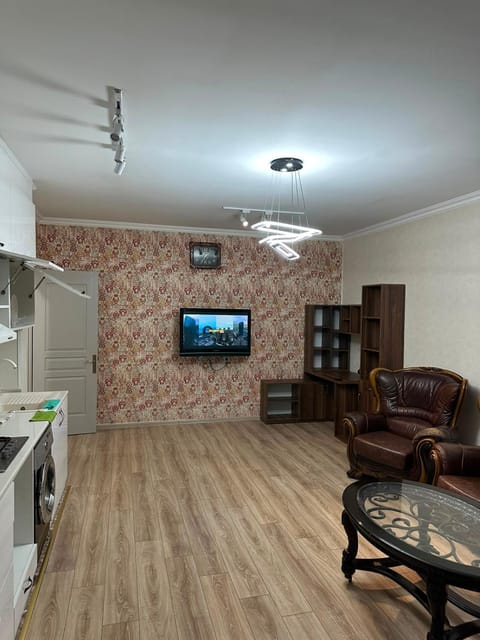 TV and multimedia, Kitchen or kitchenette, Seating area