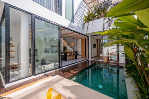Property building, Pool view, Swimming pool