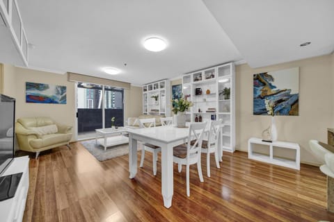 Living room, Photo of the whole room
