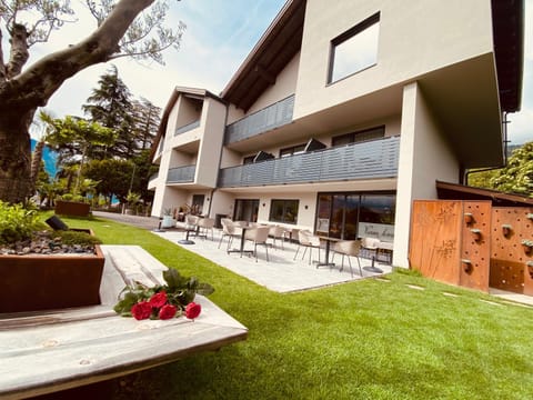 Property building, Balcony/Terrace