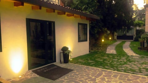 Facade/entrance, Garden