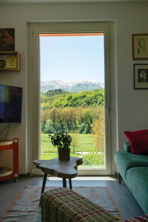Natural landscape, Living room, Mountain view