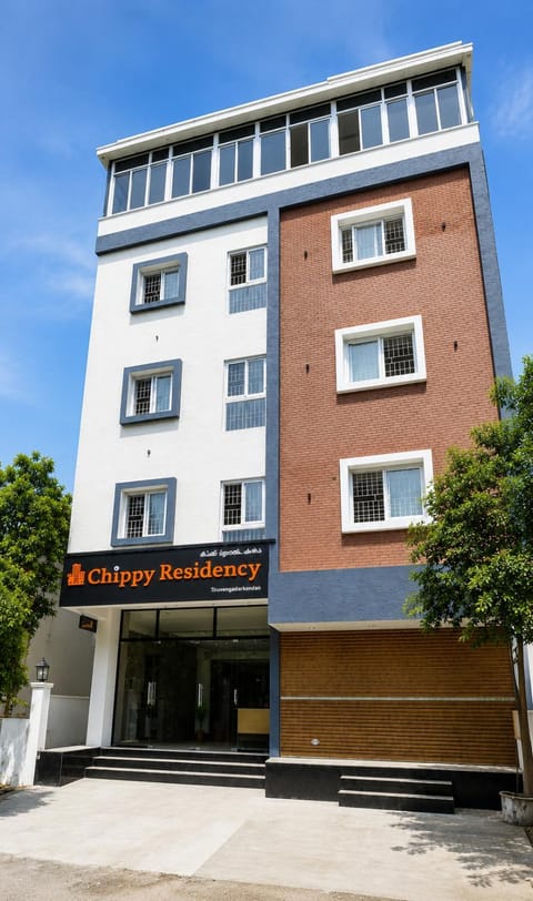 Property building, Facade/entrance, Day