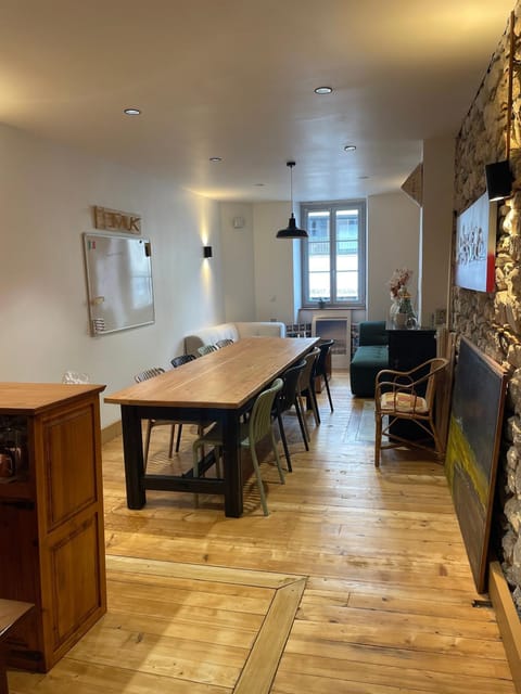 Property building, Living room